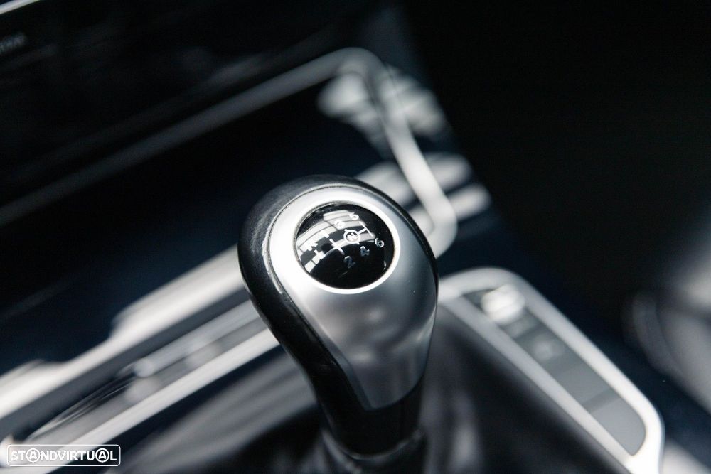 Mercedes-Benz C 180 BlueTEC AMG Line - 33