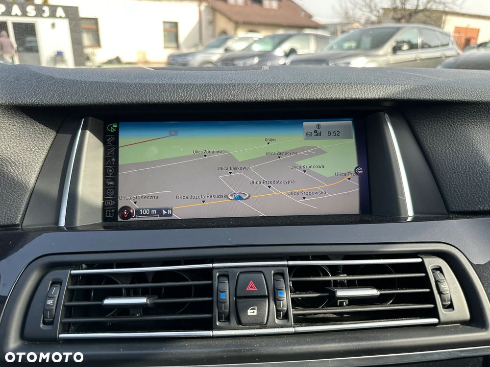 BMW Seria 5 530d xDrive Luxury Line - 31