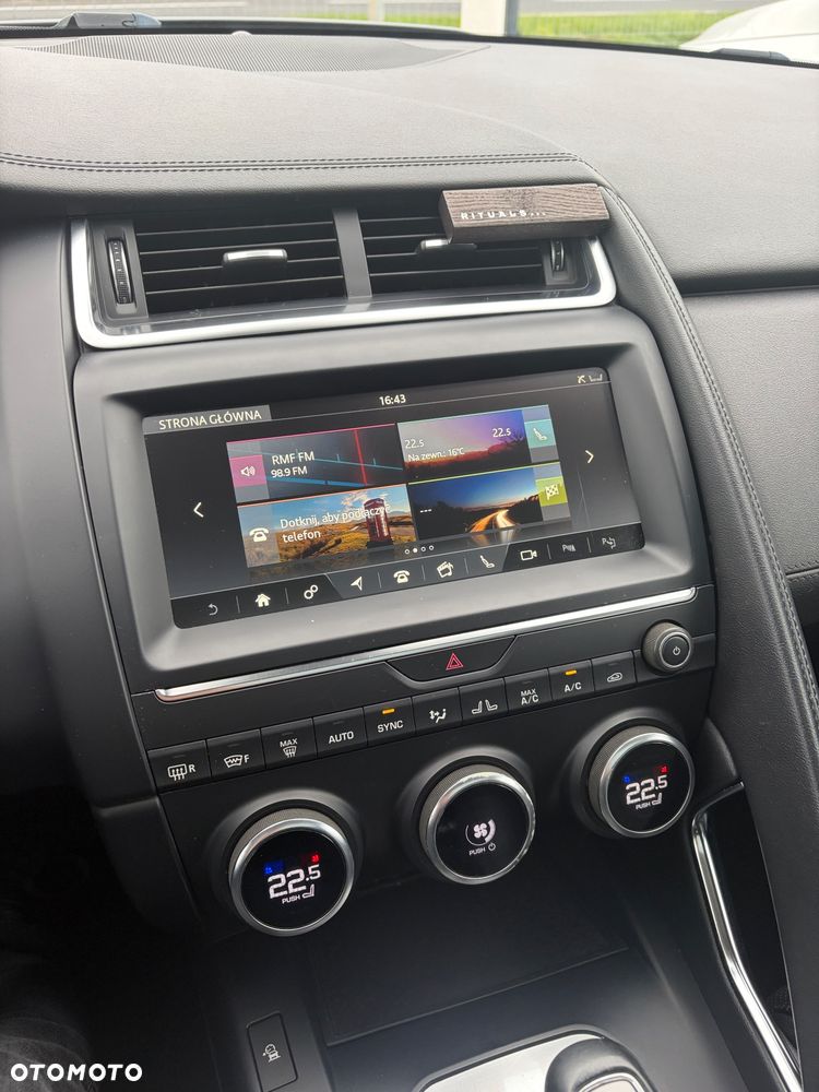 Jaguar E-Pace - 14