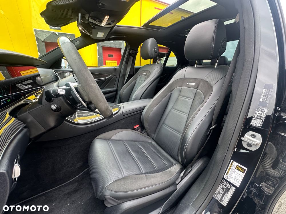 Mercedes-Benz Klasa E AMG 53 4-Matic+ - 11