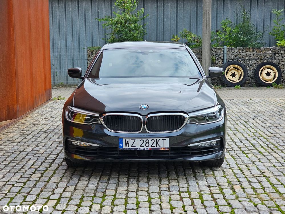 BMW Seria 5 520d Luxury Line - 3