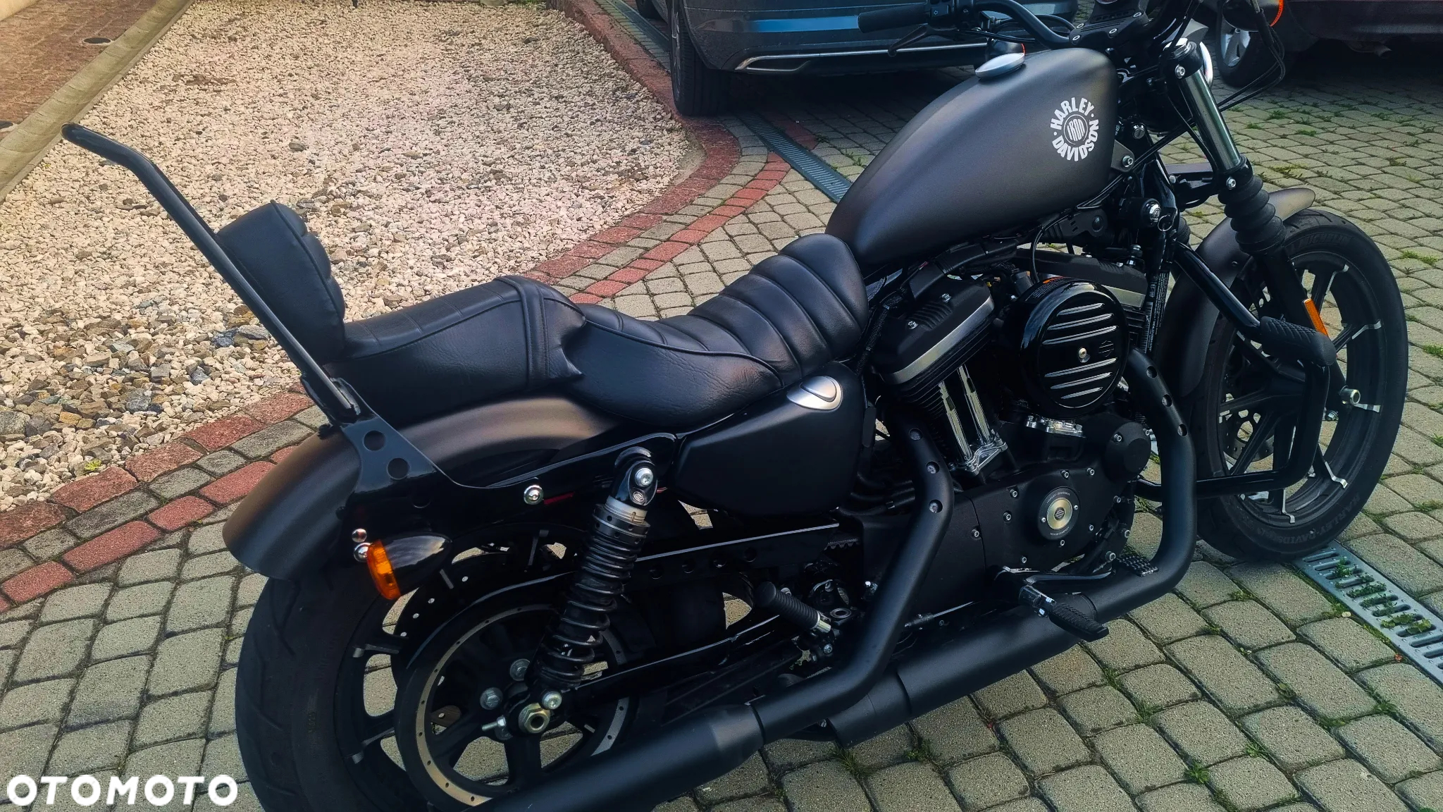 Harley-Davidson Sportster Iron 883 - 14