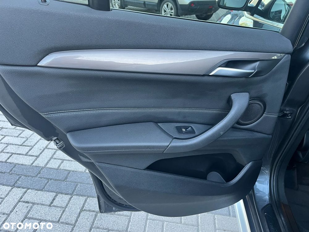 BMW X1 sDrive18d sport - 16