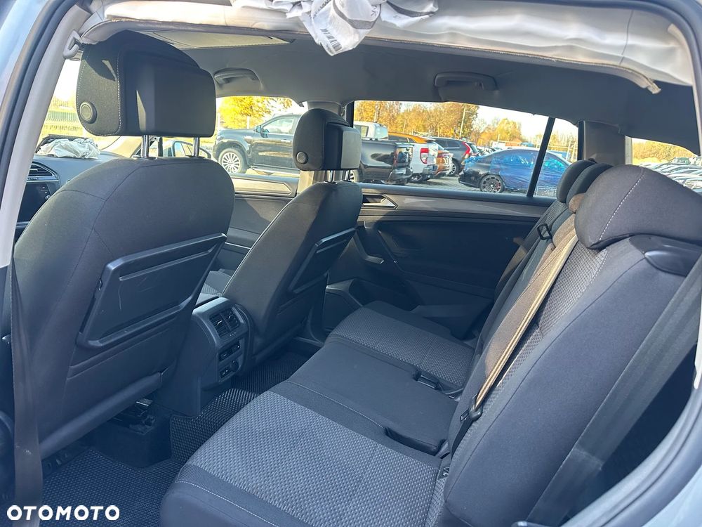 Volkswagen Tiguan - 8