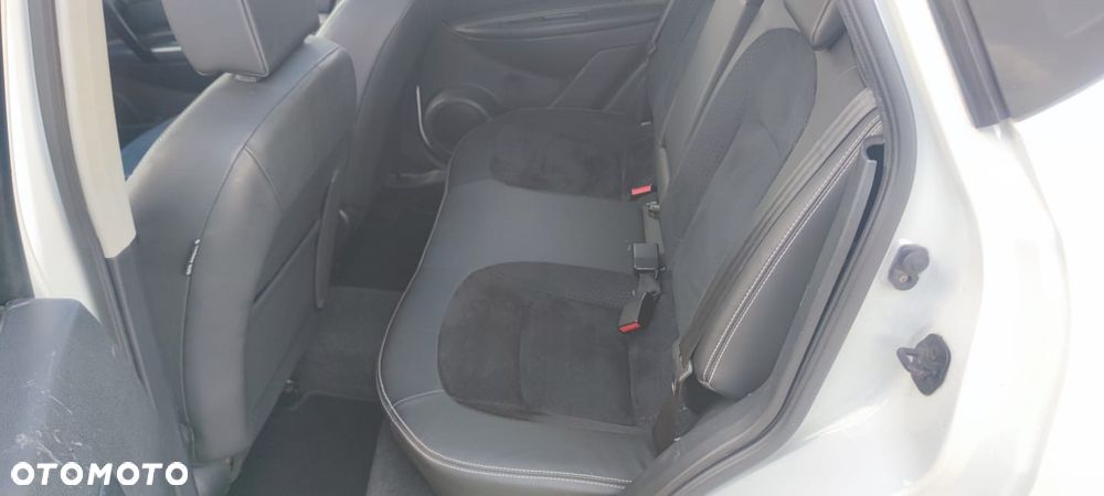 Nissan Qashqai 2.0 dCi 4 x 4 DPF 360 - 7