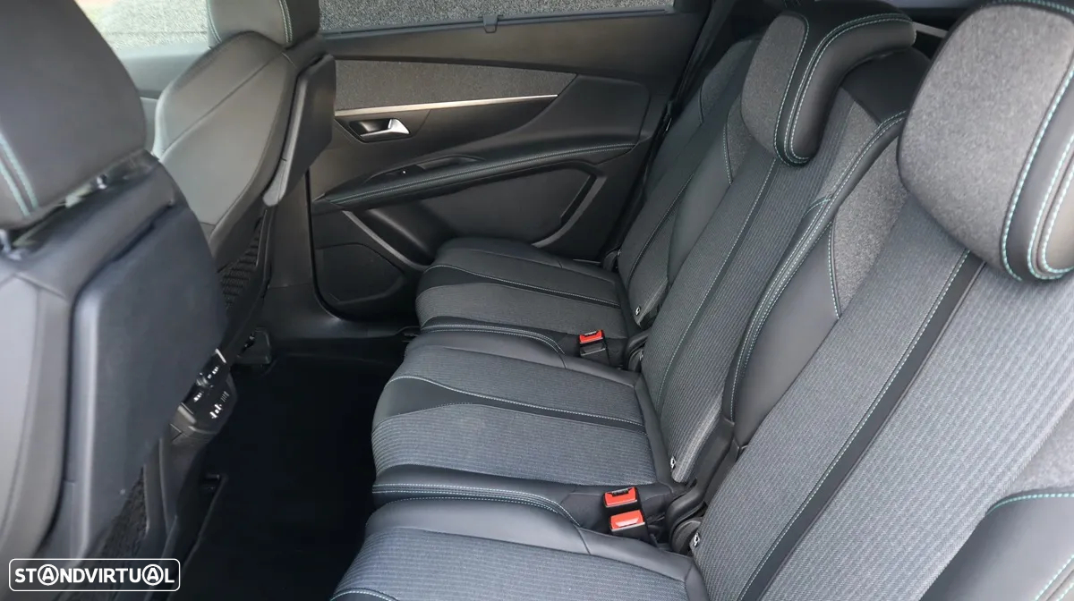 Peugeot 5008 1.5 BlueHDi Allure Pack EAT8 - 46