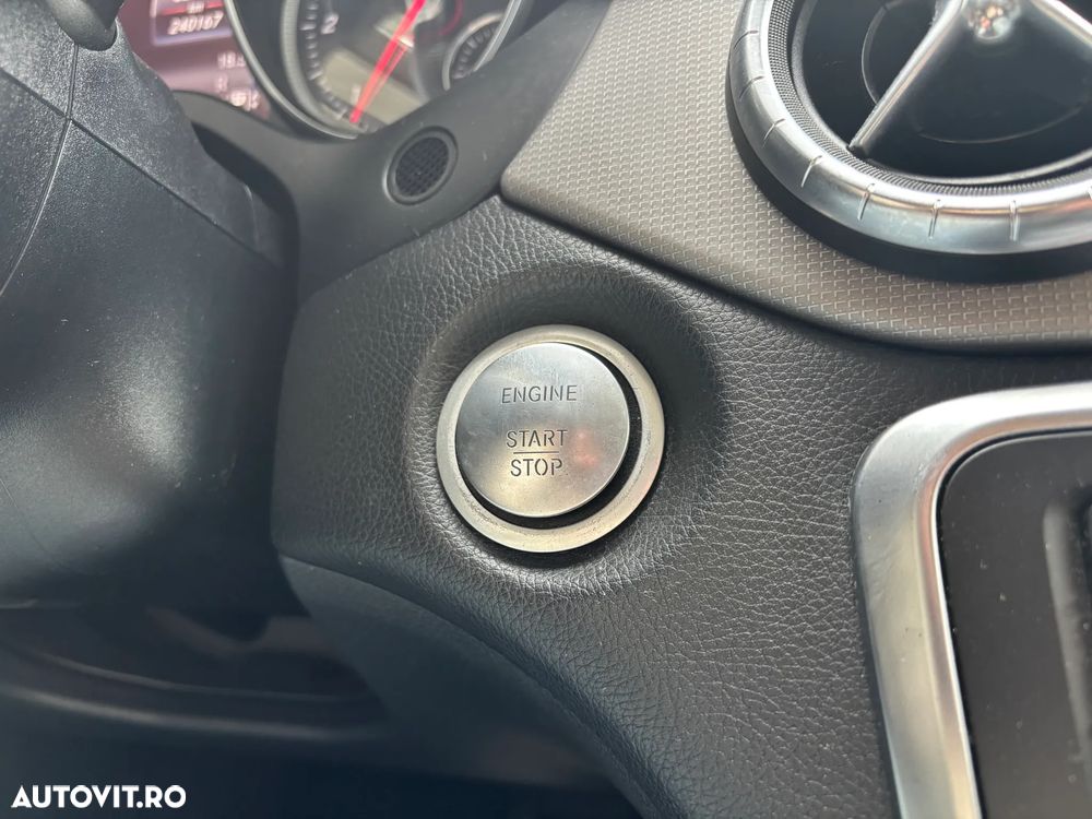 Mercedes-Benz CLA 220 - 23