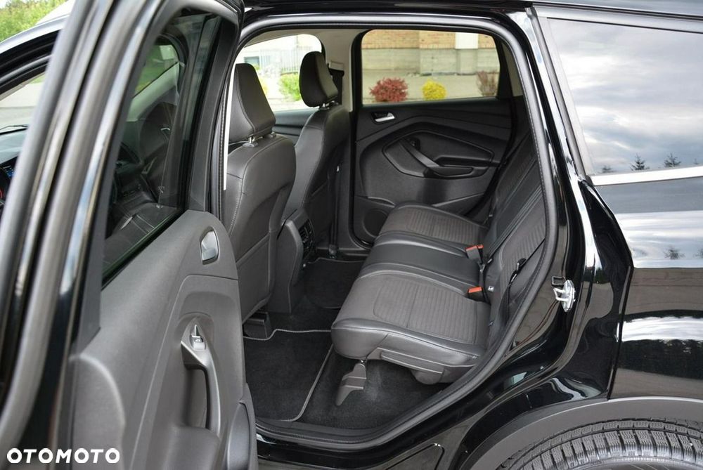 Ford Kuga 1.5 EcoBoost 2x4 Titanium - 15