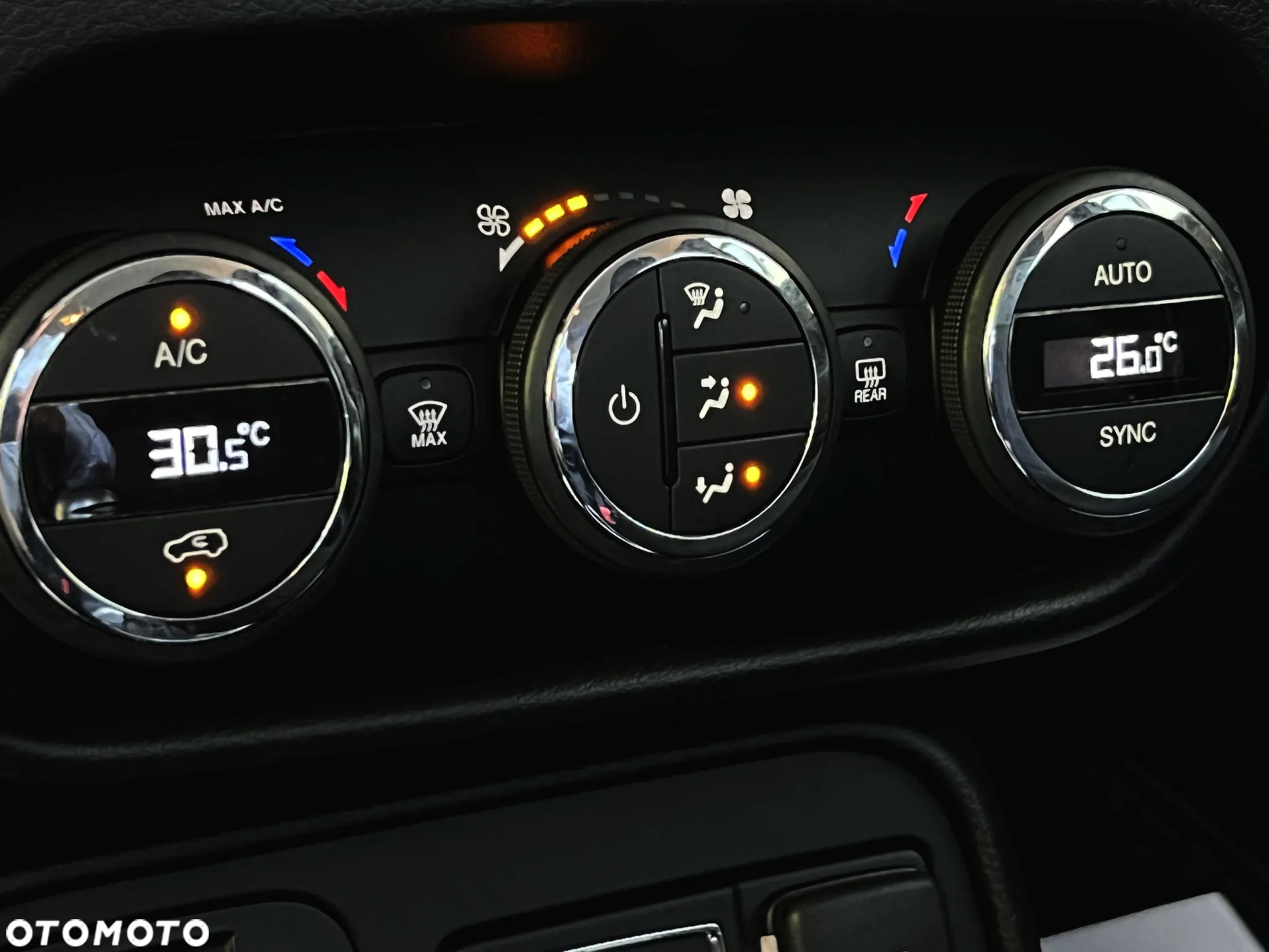 Jeep Renegade - 31
