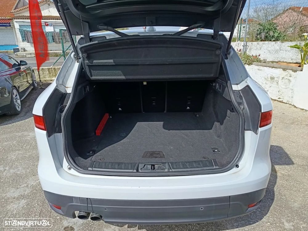 Jaguar F-Pace 2.0 i4D Prestige AWD - 13