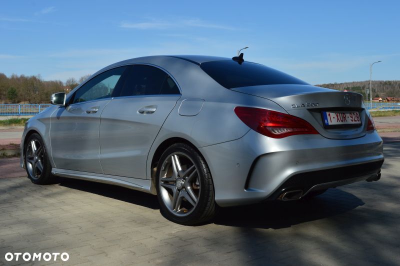Mercedes-Benz CLA 200 AMG Line - 7