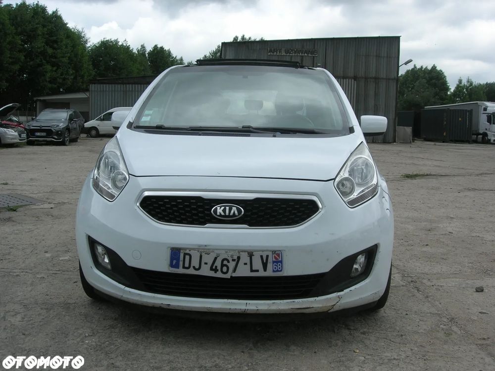 Kia Venga - 7