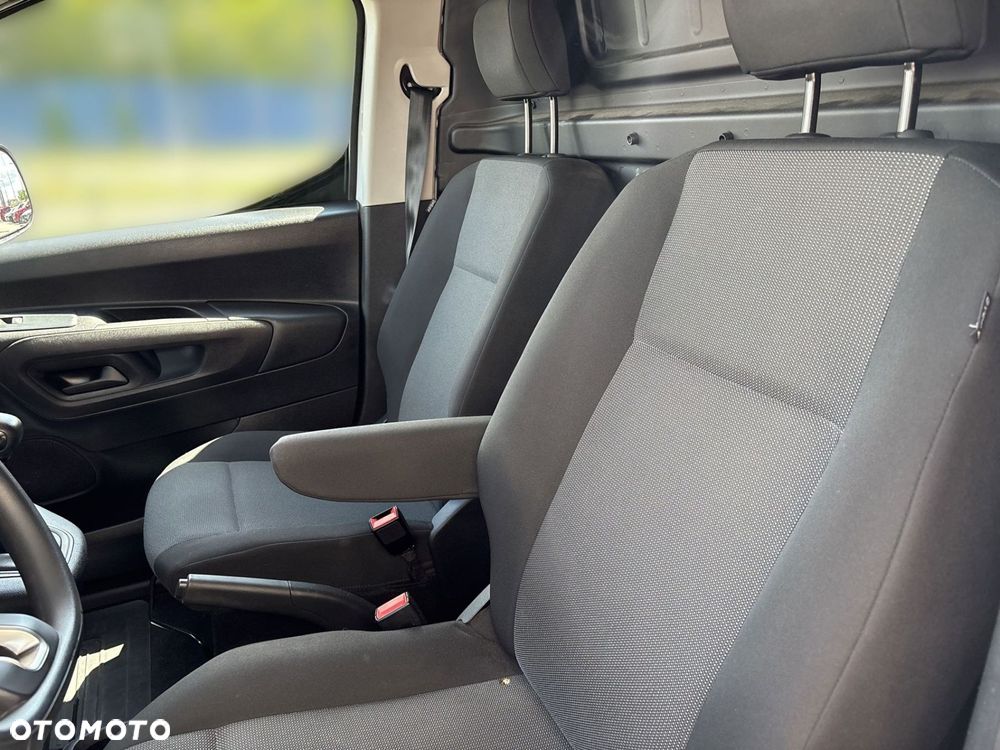 Toyota Proace City - 11