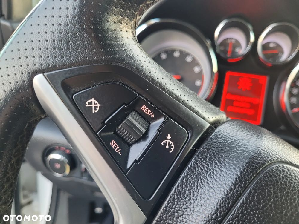 Opel Astra 1.4 Turbo Sports Tourer - 25