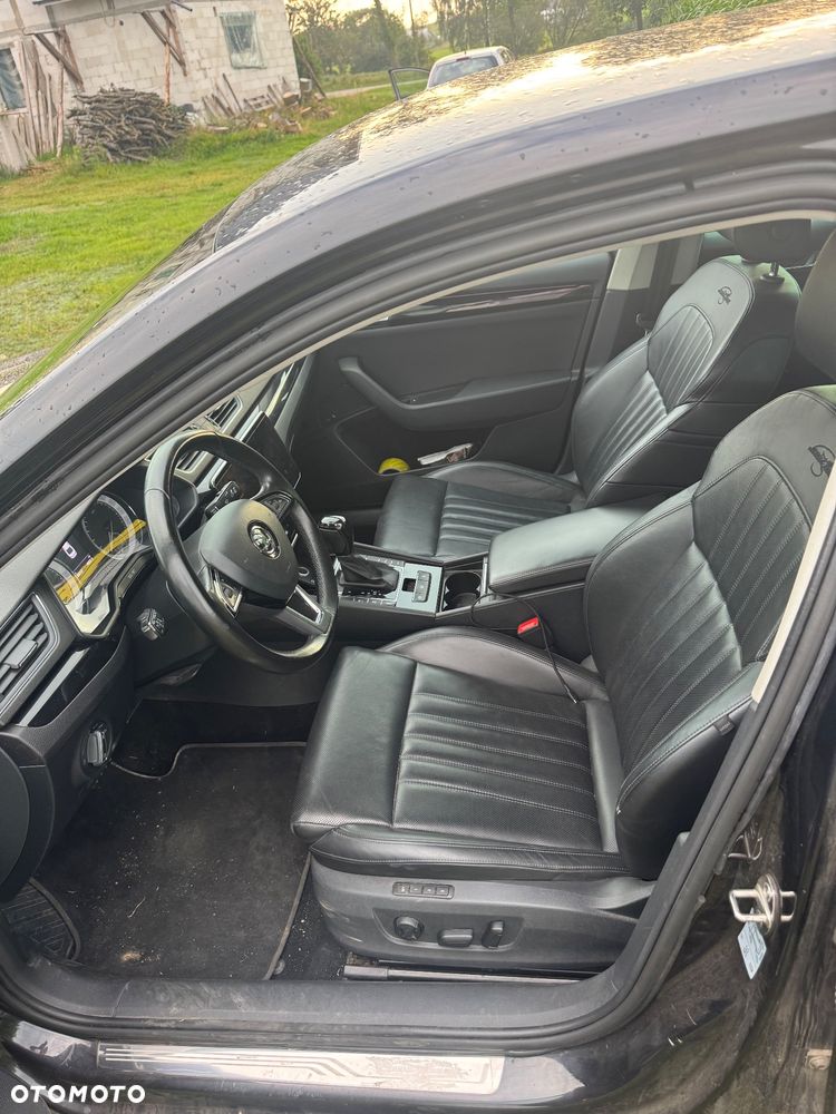 Skoda Superb 2.0 TDI 4x4 L&K DSG - 11