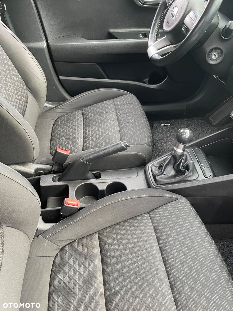 Kia Rio 1.2 Attract - 24