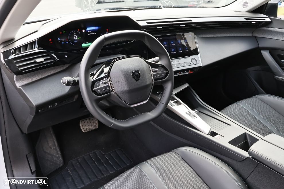 Peugeot 408 1.6 Hybrid Allure e-EAT8 - 15