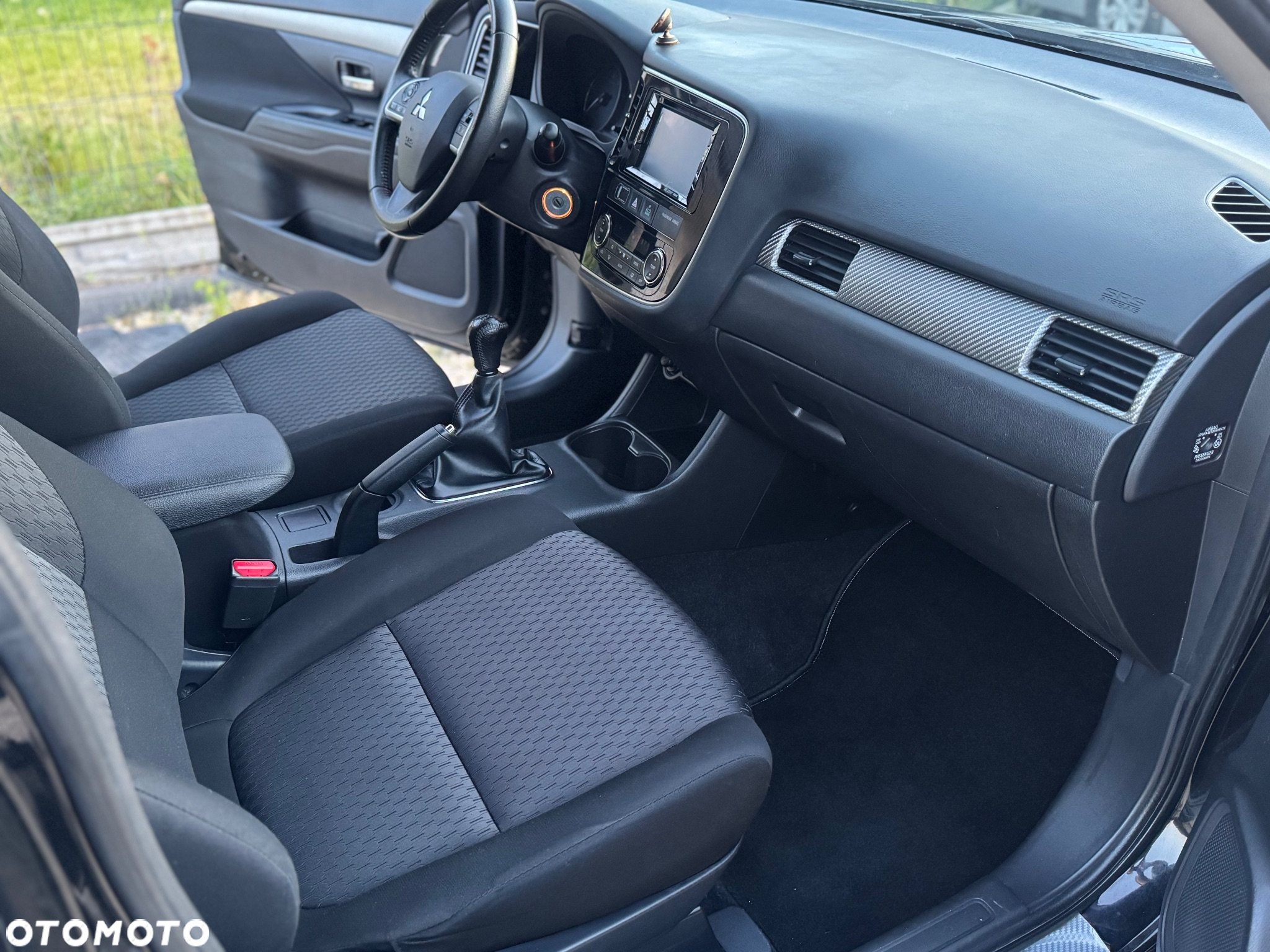 Mitsubishi Outlander 2.0 Intense 2WD - 18