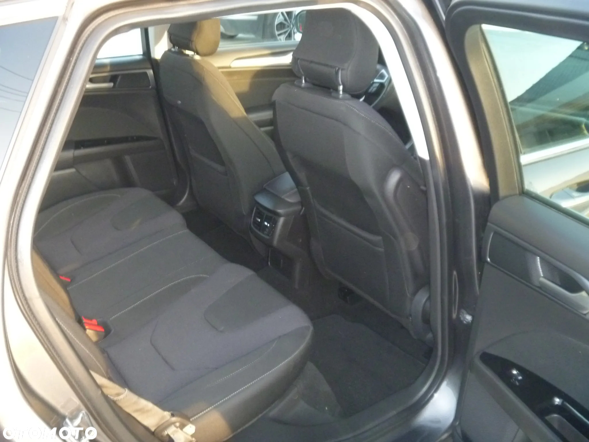 Ford Mondeo 2.0 TDCi Titanium PowerShift - 15