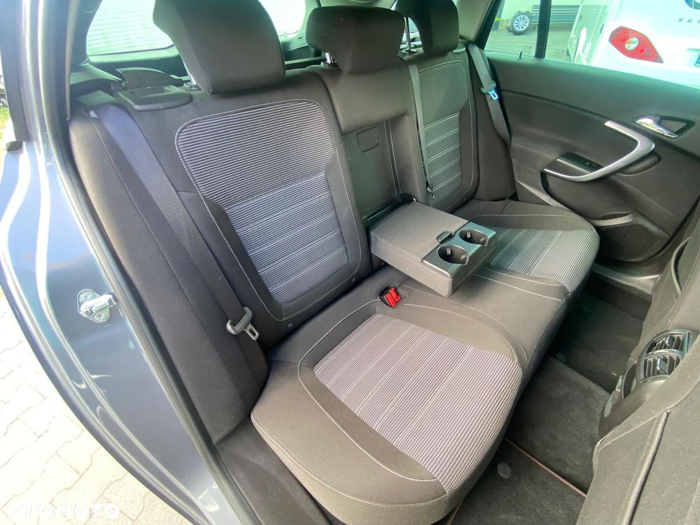 Opel Insignia 2.0 CDTI Cosmo S&S - 25