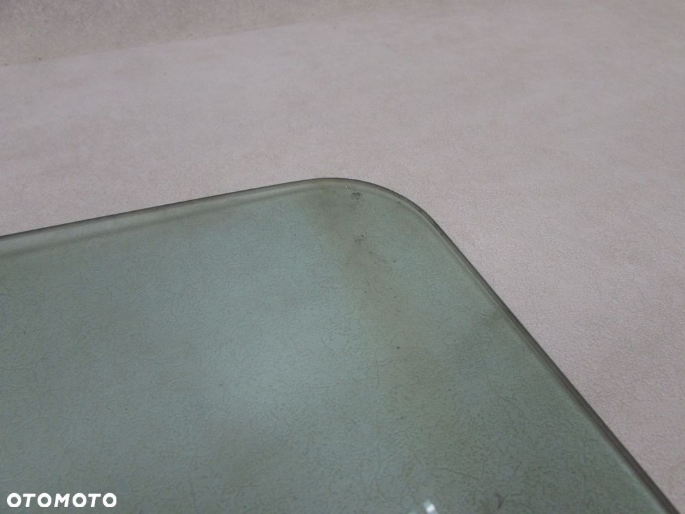 MB SPRINTER 906 CRAFTER 06-18 SZYBA BOCZNA DRZWI PRAWA ZIELONA - 4