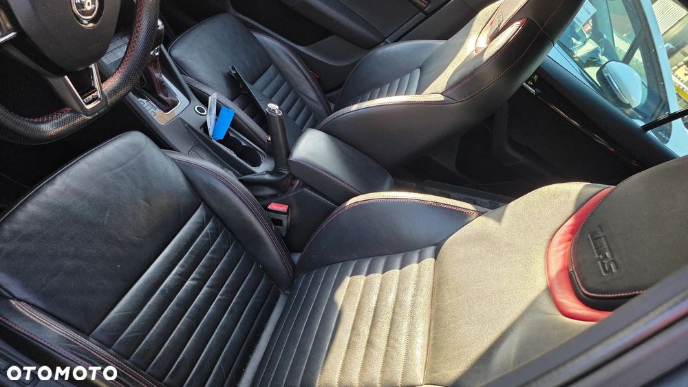 Skoda Octavia 2.0 TDI RS DSG - 6