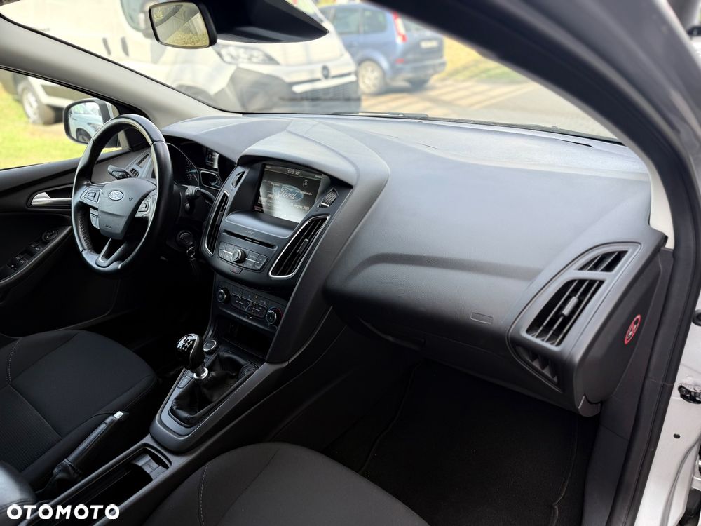 Ford Focus 1.5 EcoBoost STart-Stopp-System TITANIUM - 34