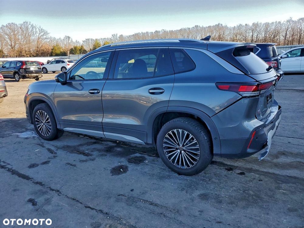 Volkswagen Tiguan - 3