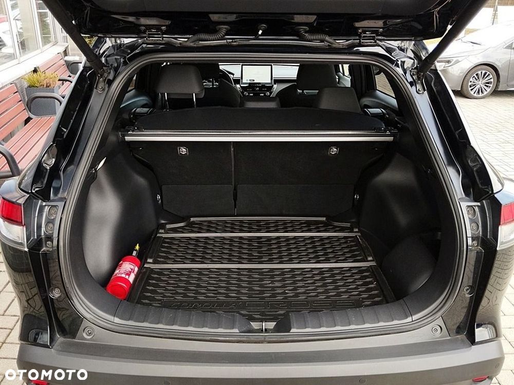 Toyota Corolla Cross - 10