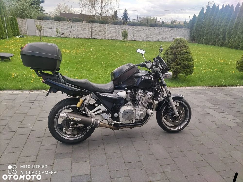 Yamaha XJR - 2