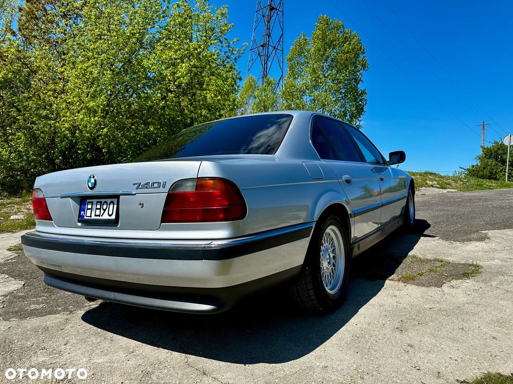 BMW Seria 7 740i V8 - 13