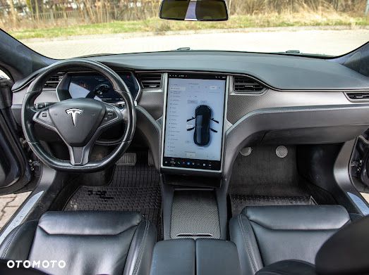 Tesla Model S - 20