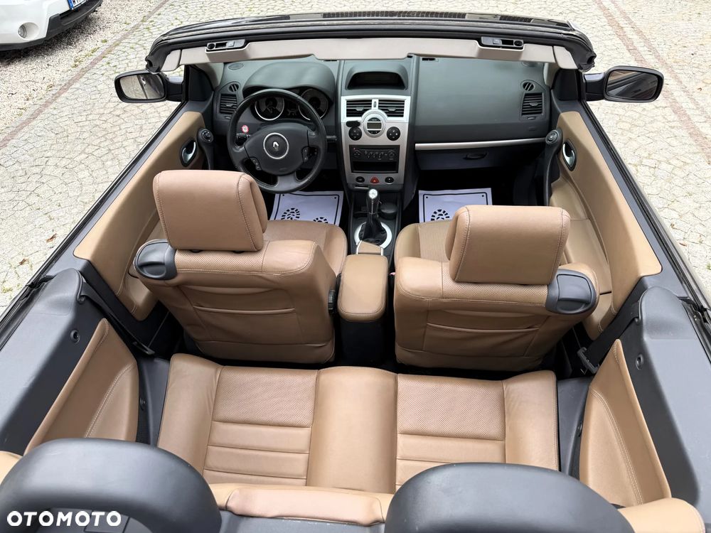 Renault Megane 1.6 Privilege - 23