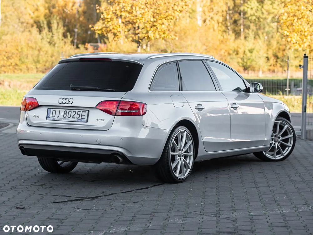 Audi A4 Avant - 13