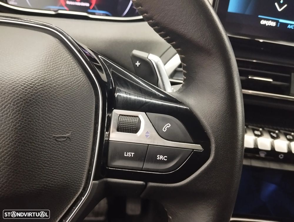 Peugeot 5008 1.2 PureTech Allure EAT8 - 24