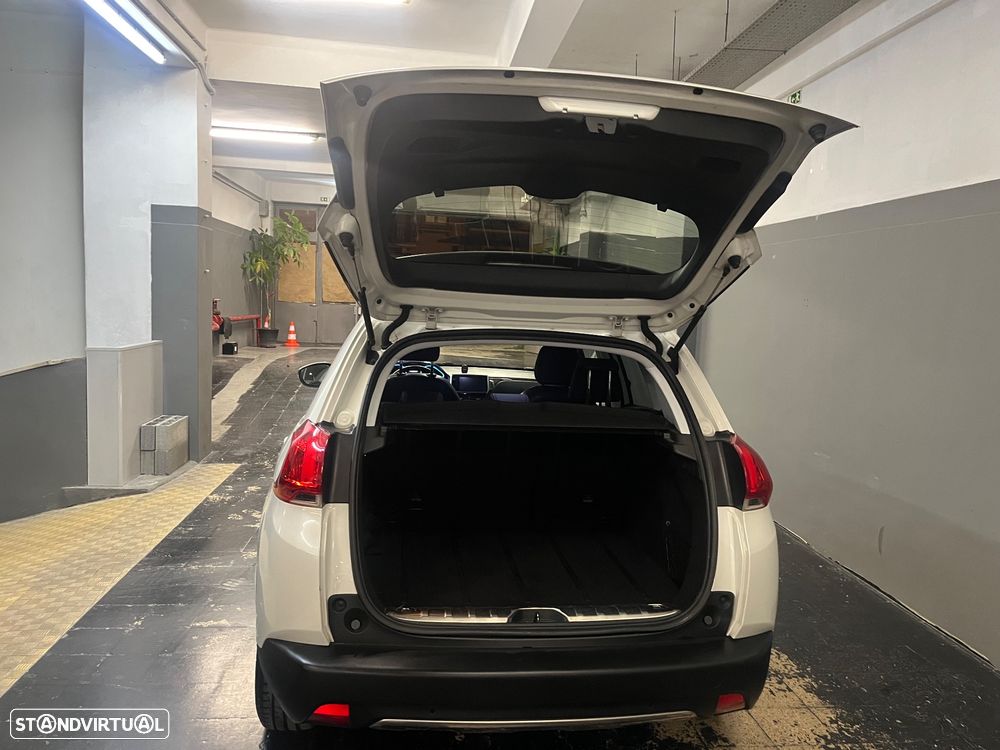 Peugeot 2008 1.2 VTi Allure - 11