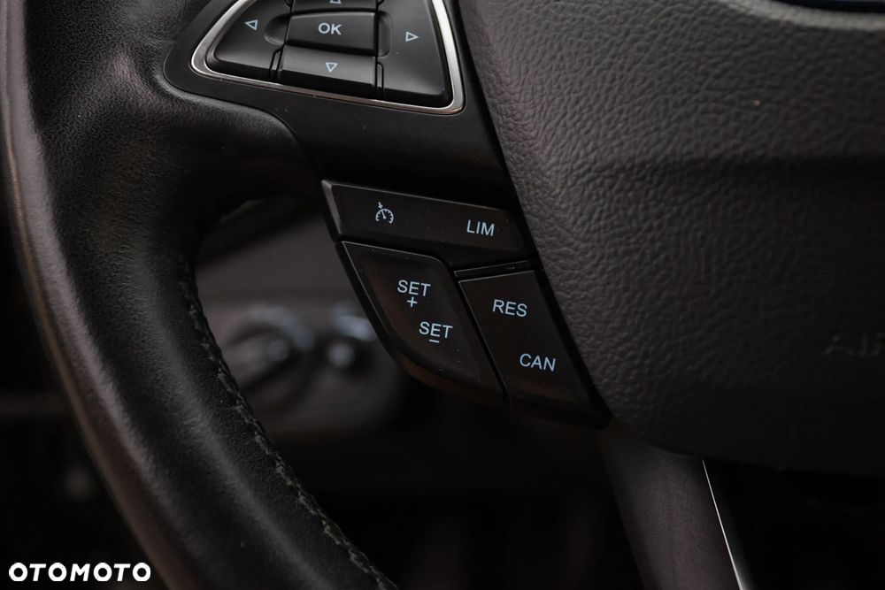 Ford Kuga 2.0 TDCi 4x4 Titanium - 23