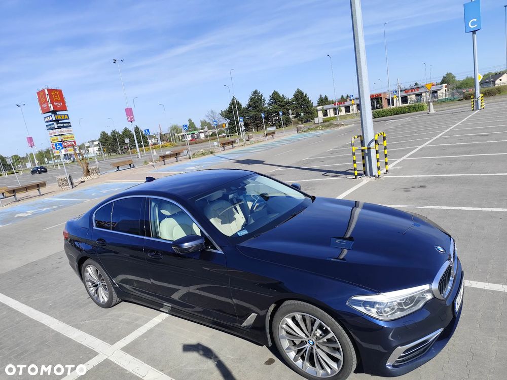 BMW Seria 5 530i GPF xDrive Luxury Line - 11