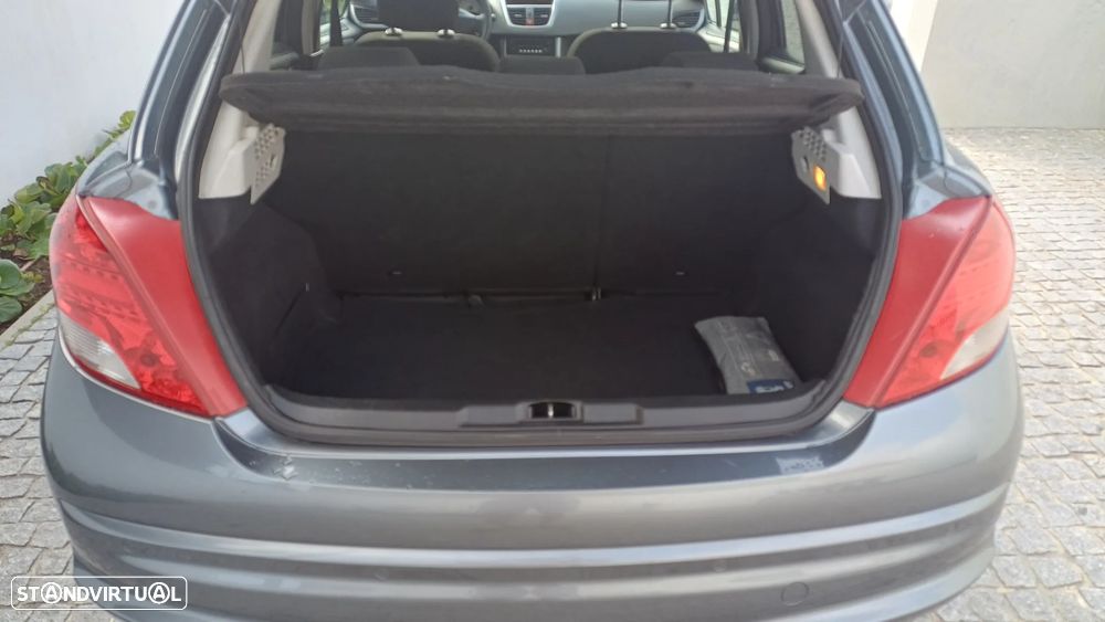 Peugeot 207 1.4 HDi Sport - 8