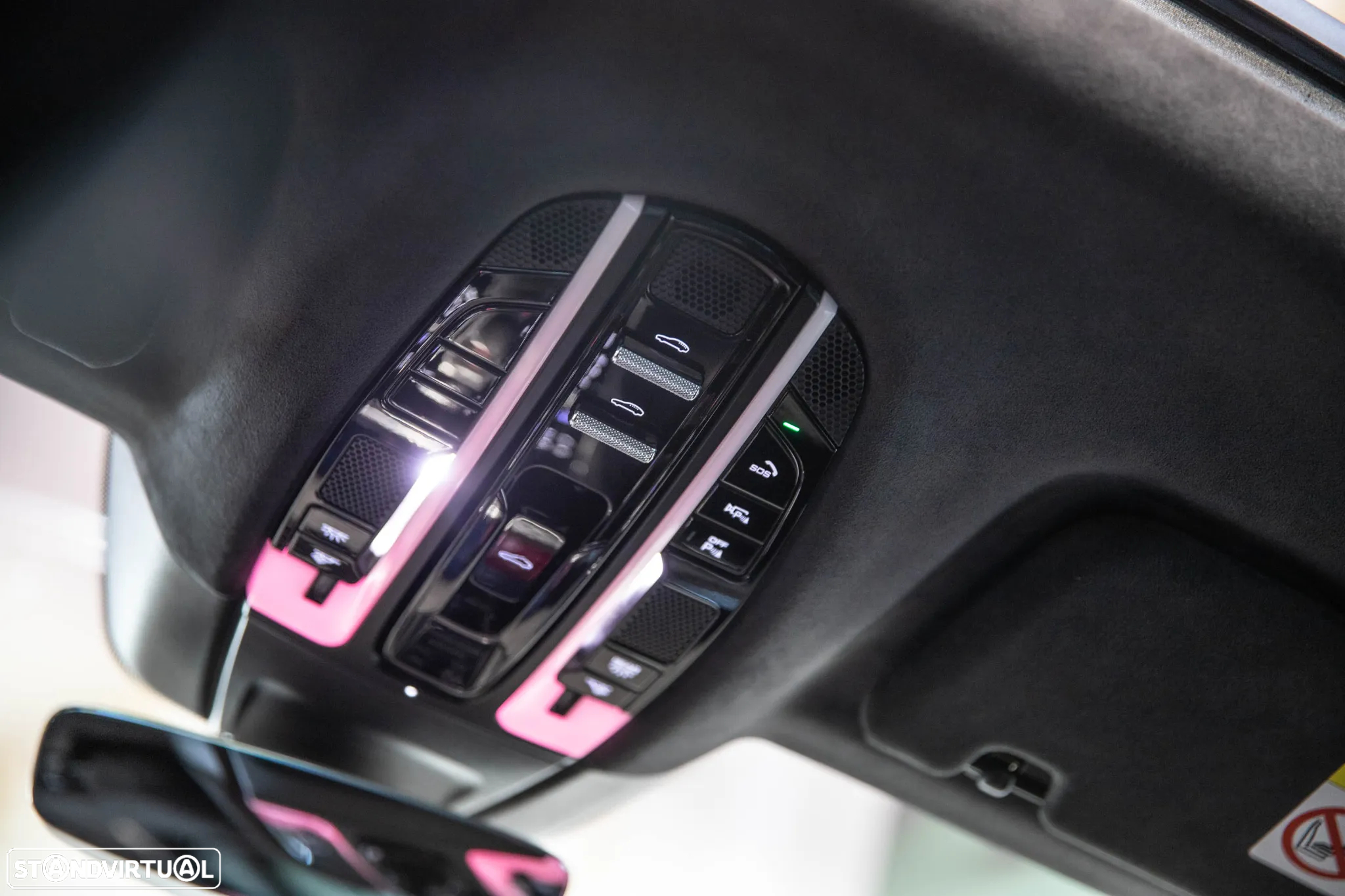 Porsche Panamera Sport Turismo 4 E-Hybrid - 29