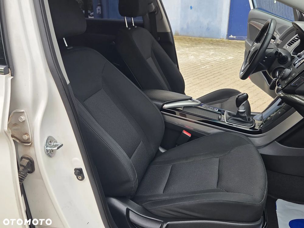 Hyundai i40 Kombi blue 1.6 Space - 30