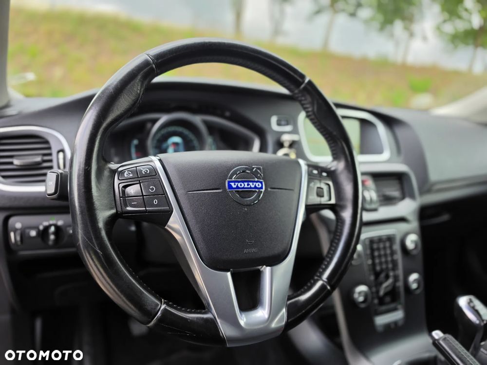 Volvo V40 D2 - 20