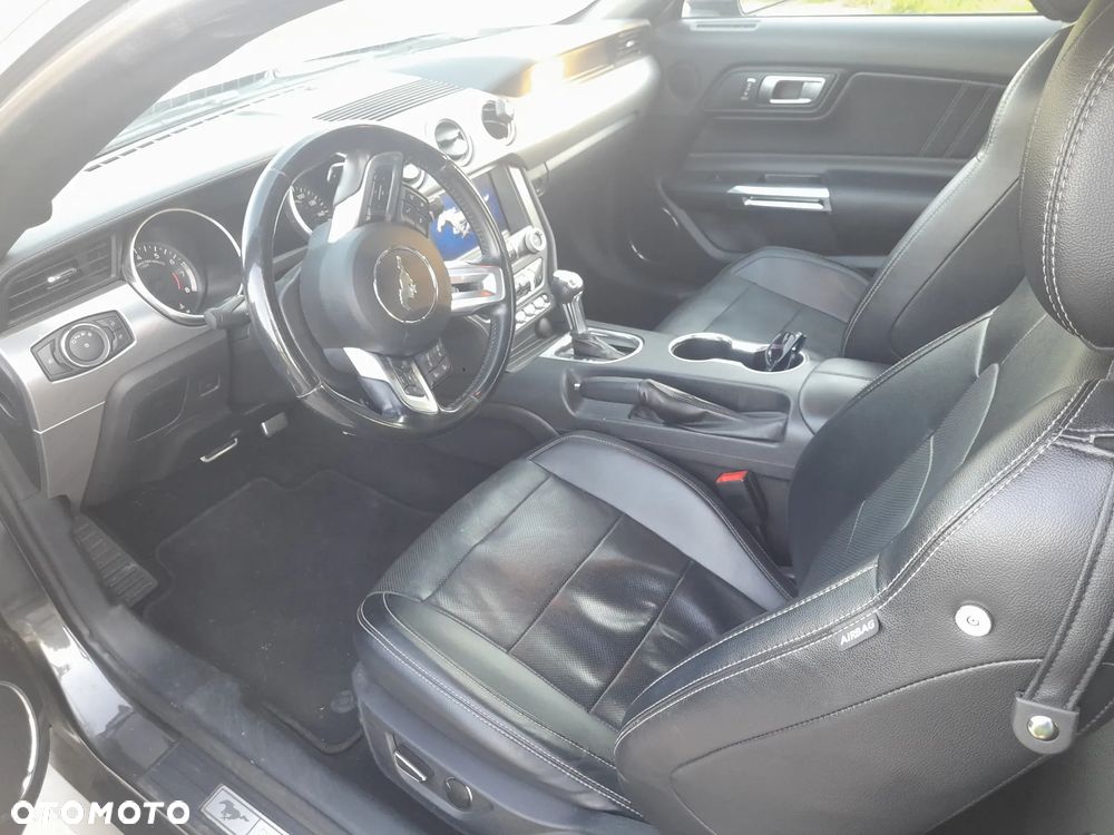 Ford Mustang - 15