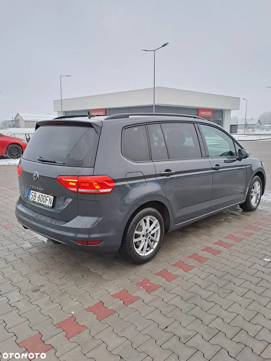 Volkswagen Touran - 3
