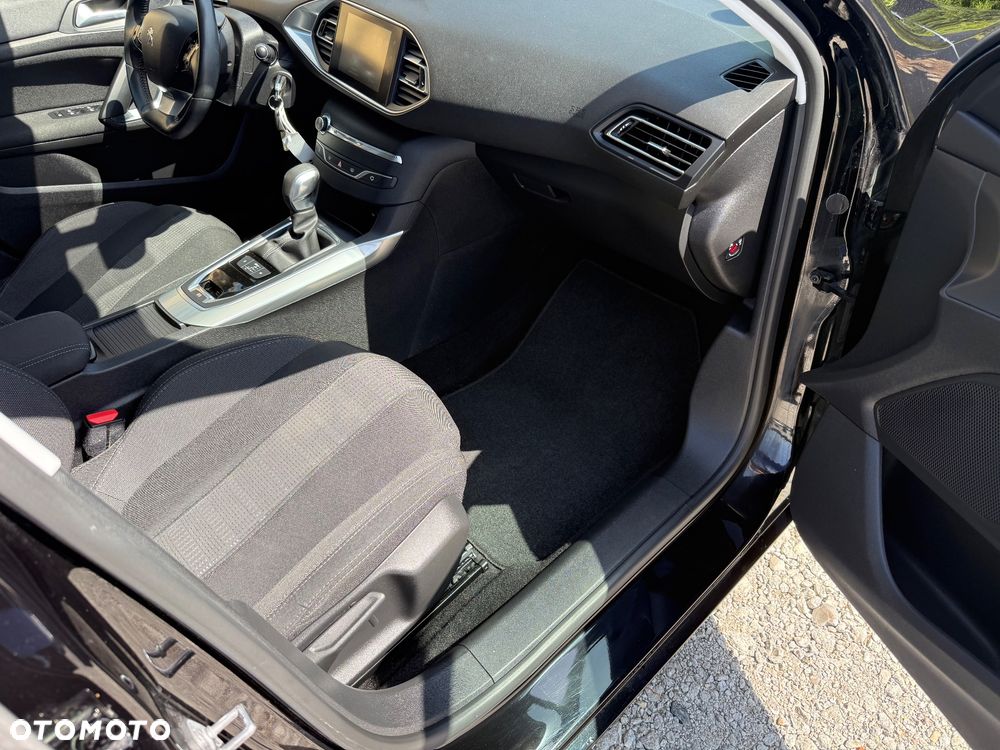 Peugeot 308 - 28