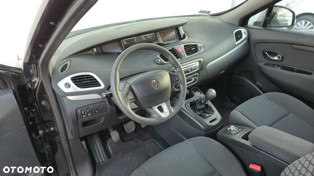 Renault Grand Scenic 1.5 dCi Dynamique - 9