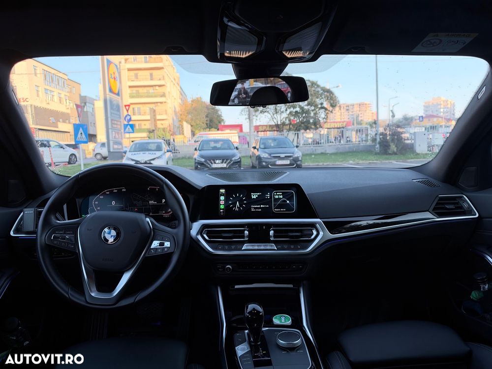 BMW Seria 3 318d AT MHEV - 17