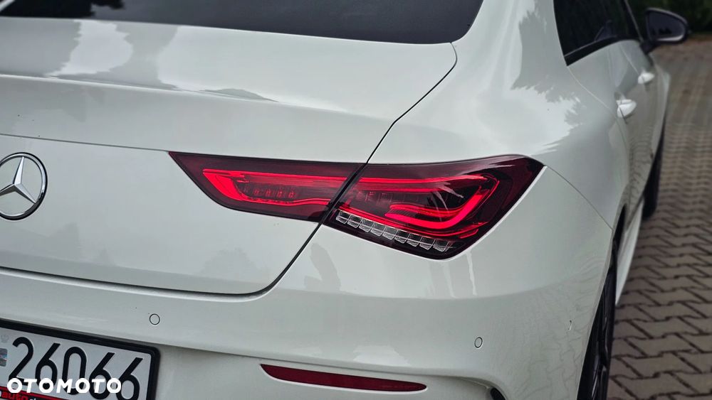 Mercedes-Benz CLA 200 AMG Line 7G-DCT - 32