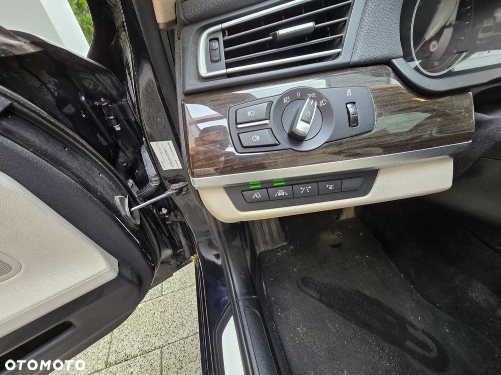 BMW Seria 7 730d xDrive - 11