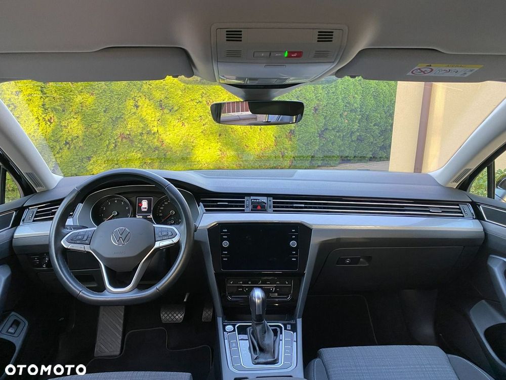 Volkswagen Passat - 18